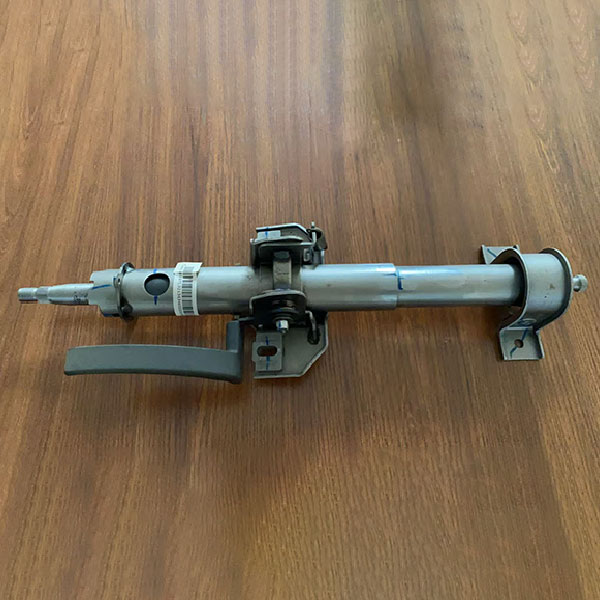 Как обслуживать регулируемую механическую рулевую колонку в автомобиле?