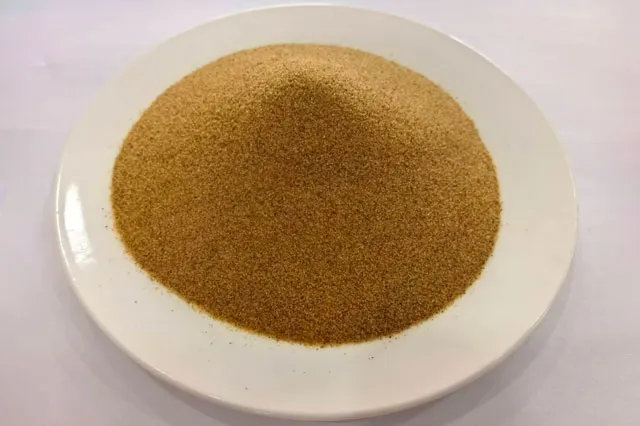 Покрытый природный кварцевый песок