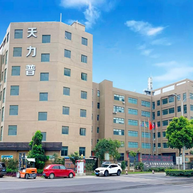 ООО Тяньлипу Электрические Технологии удостоено звания «Топ-10 брендов комплектных столбовых выключателей с интеграцией первичных и вторичных цепей»