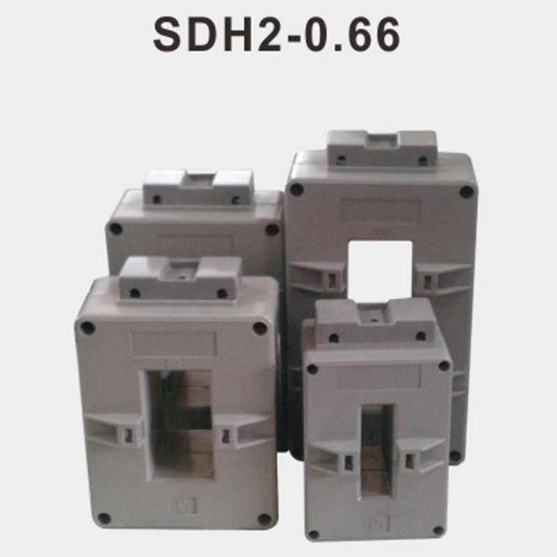 Низковольтный трансформатор тока 0,66 кВ SDH2-50X130