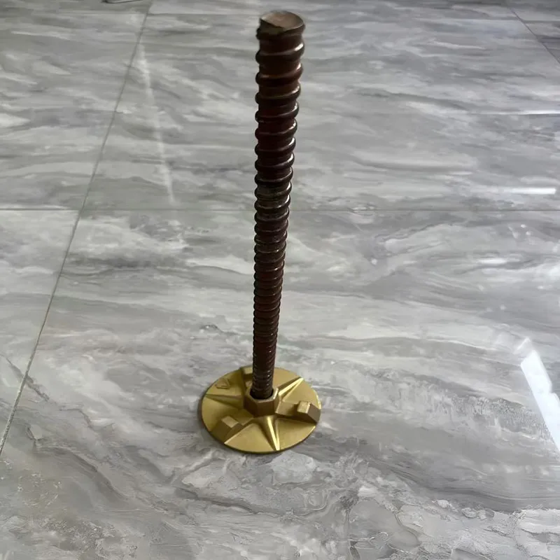 Сквозной анкерный болт с круглой гайкой