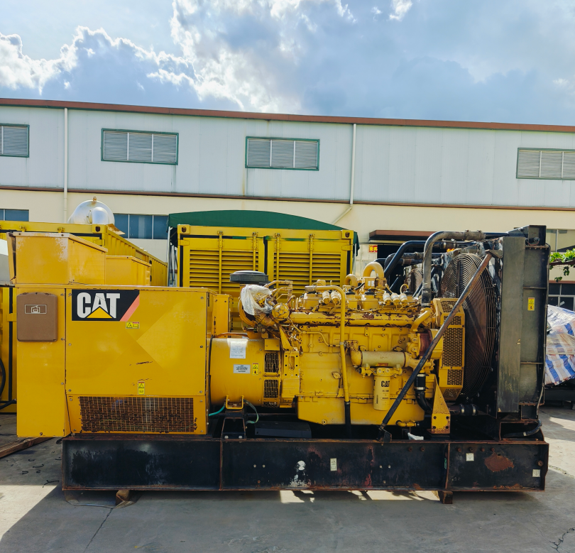 Бывший в употреблении / подержанный газовый генератор Caterpillar, трёхфазный, 400 В, 50 Гц, 160 кВт / 200 кВА, на природном газе