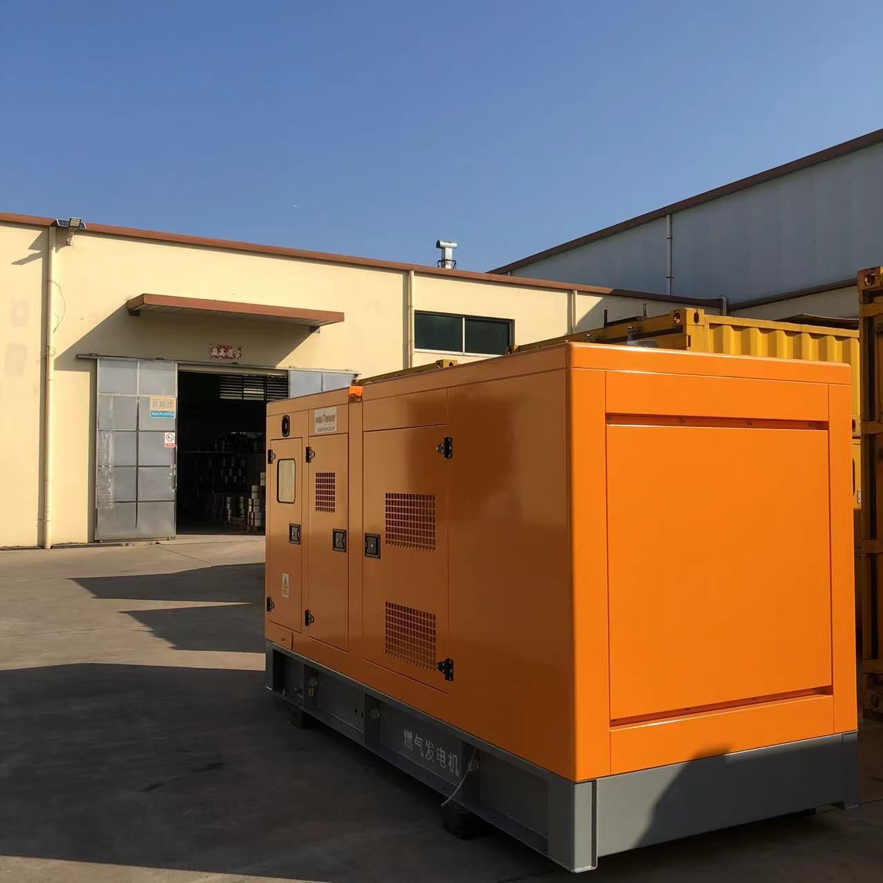 OEM Газовый генератор 100 кВт / 125 кВА, в шумозащитном или открытом исполнении, на природном газе / СПГ