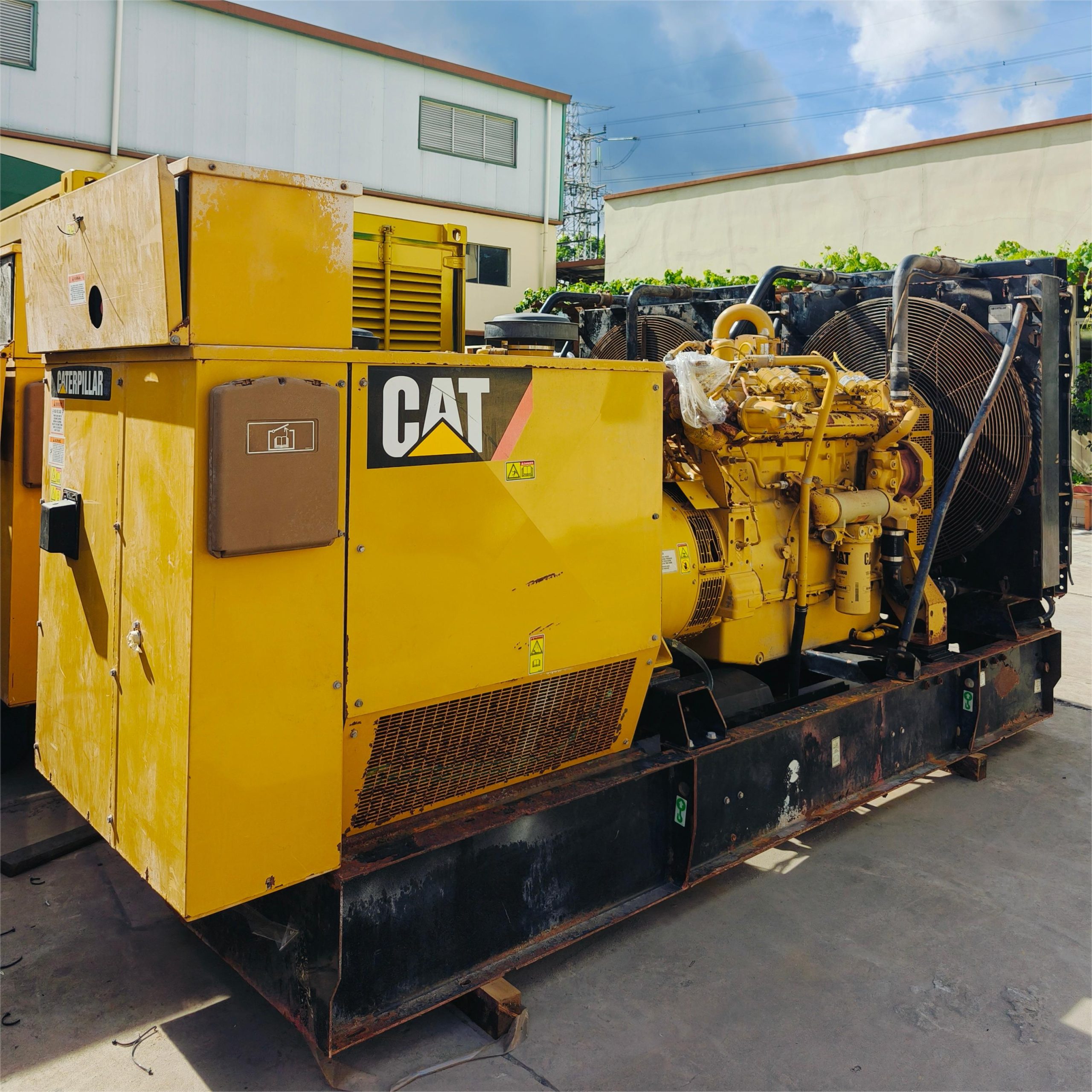 Бывший в употреблении / подержанный газовый генератор Caterpillar, трёхфазный, 400 В, 50 Гц, 160 кВт / 200 кВА, на природном газе