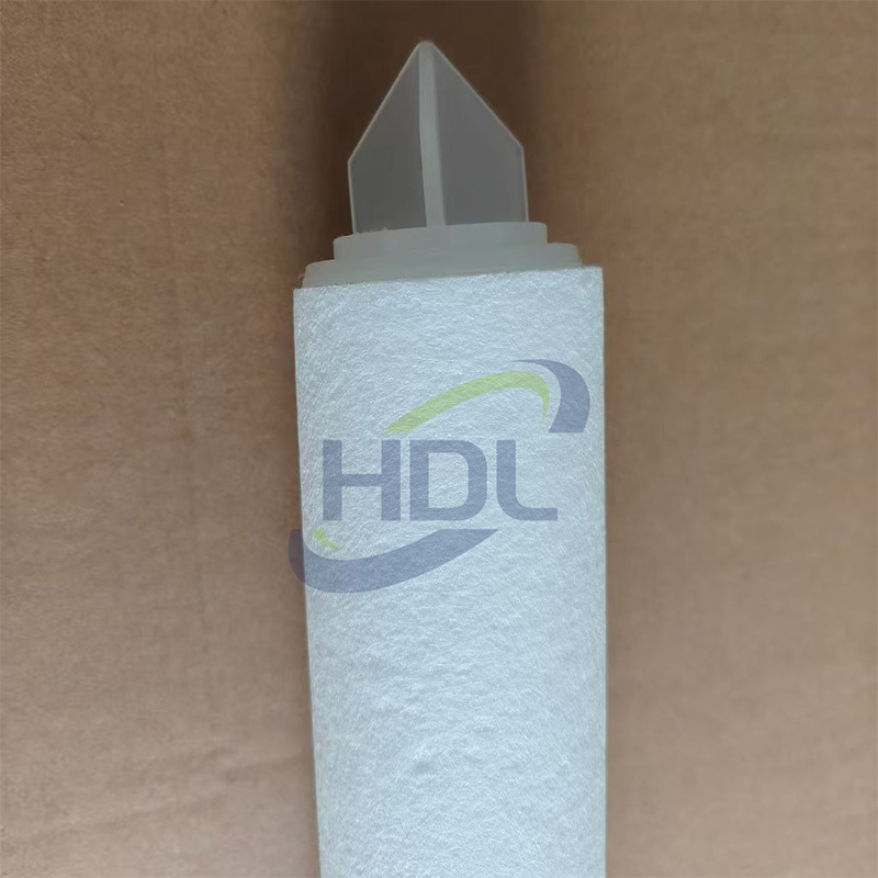 Фильтрующий элемент из нетканого материала, полученного методом выдувного формования (1)