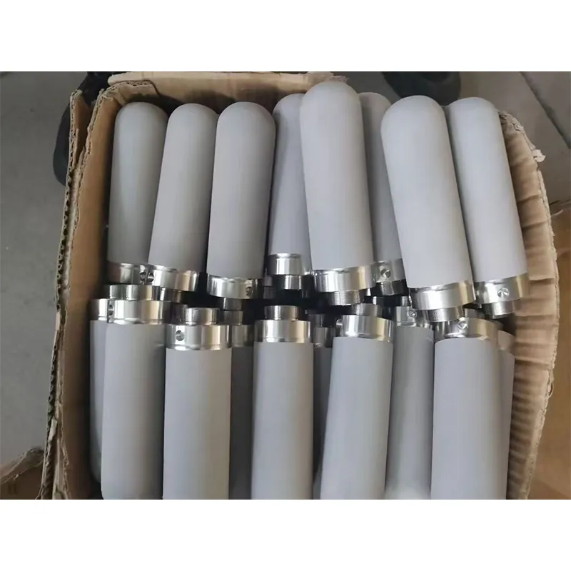 Фильтрующий картридж из спеченного титанового порошка