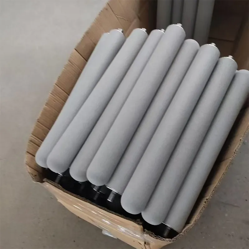 Фильтрующий картридж из спеченного титанового порошка