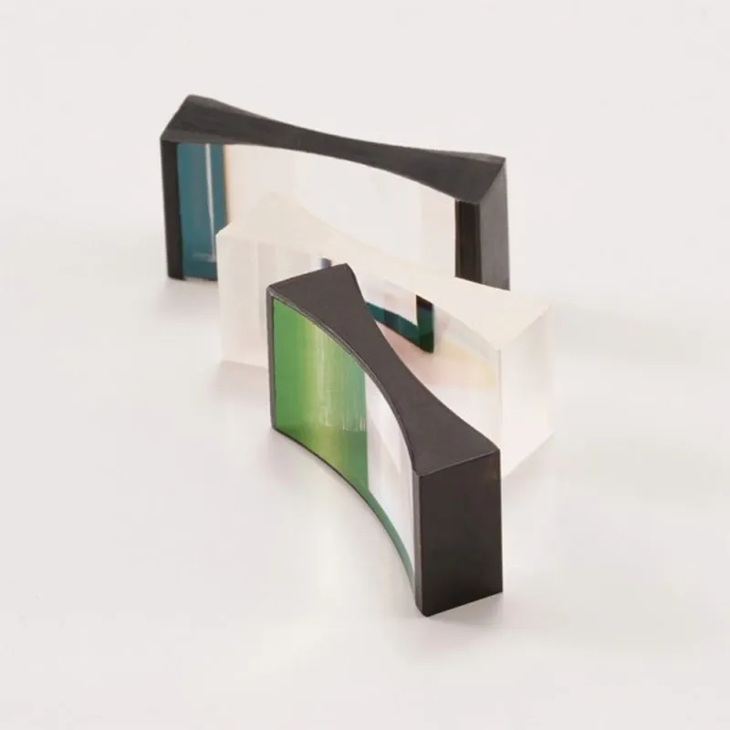 Двояковогнутая цилиндрическая линза