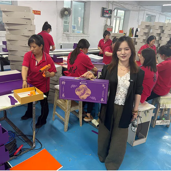 Changchun Longfeng Packaging запускает серийное производство подарочных коробок премиум-класса с ручками в стиле «Гофэн»; экспортные заказы выполняются стабильно