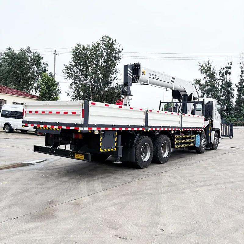 16-тонный грузовик ISUZU с установленным краном