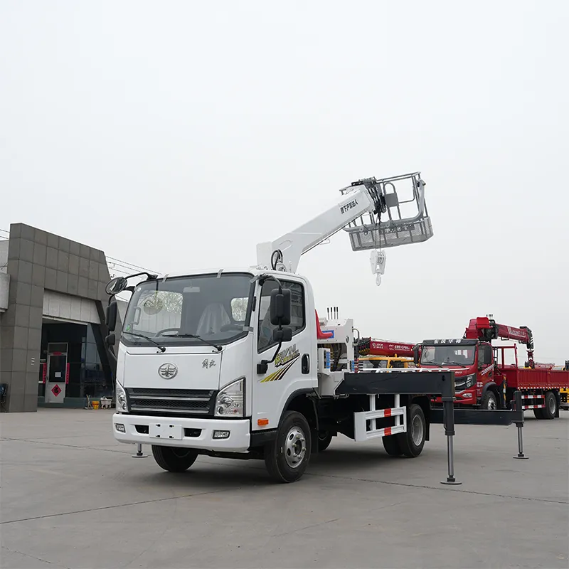 6.3 Тонн JIEFANG Кран на автомобильном шасси