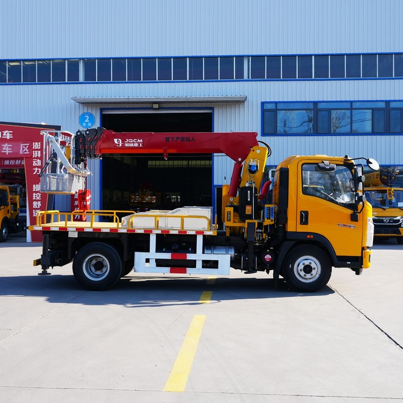 6.3t HOWO Кран на автомобильном шасси