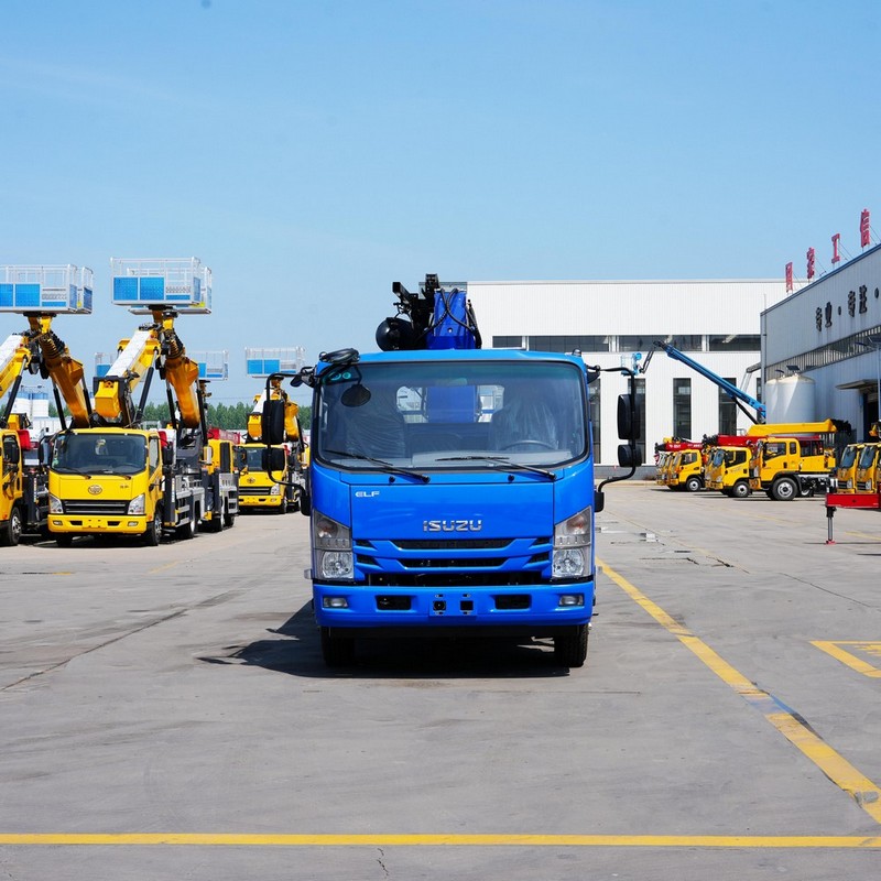 6.3t ISUZU Кран на автомобильном шасси