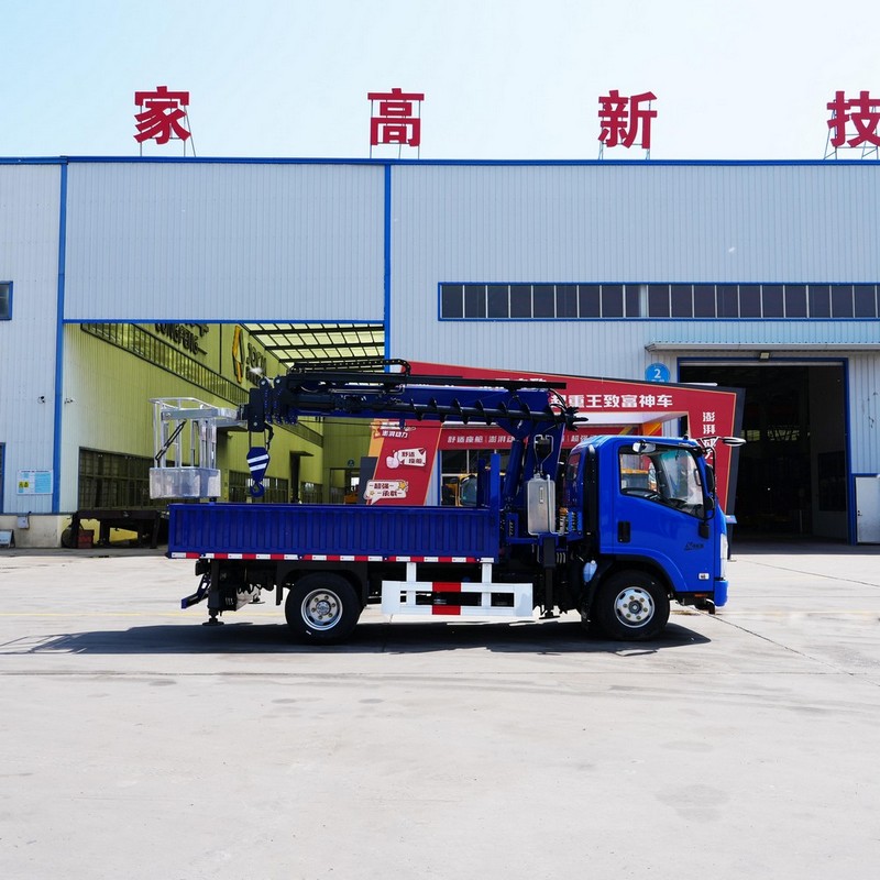 6.3t ISUZU Кран на автомобильном шасси