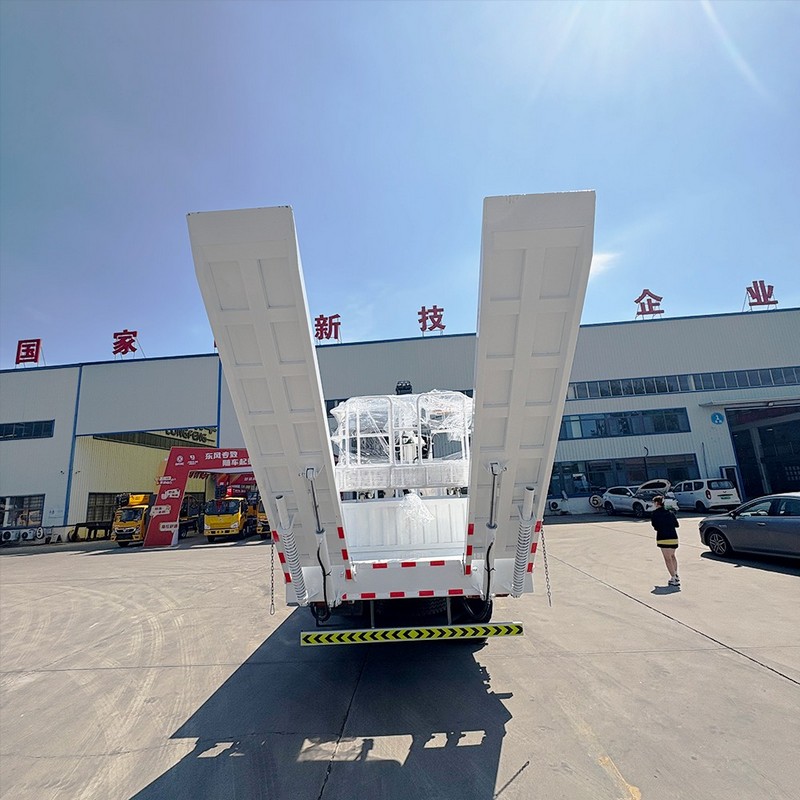 8t HOWO Кран на автомобильном шасси