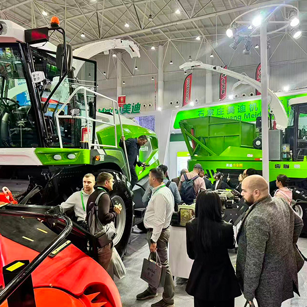 Компания Meidi Machinery появилась на выставке сельскохозяйственной техники в Ухане, чтобы продемонстрировать мощь силосозаготовительного оборудования
