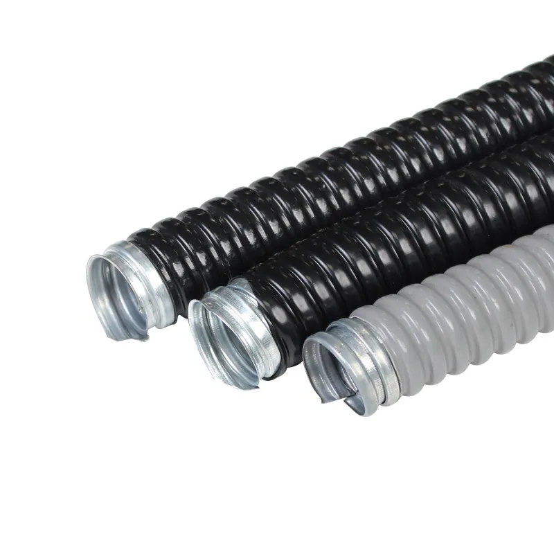 Металлическая гофрированная трубка в пластиковой оболочке