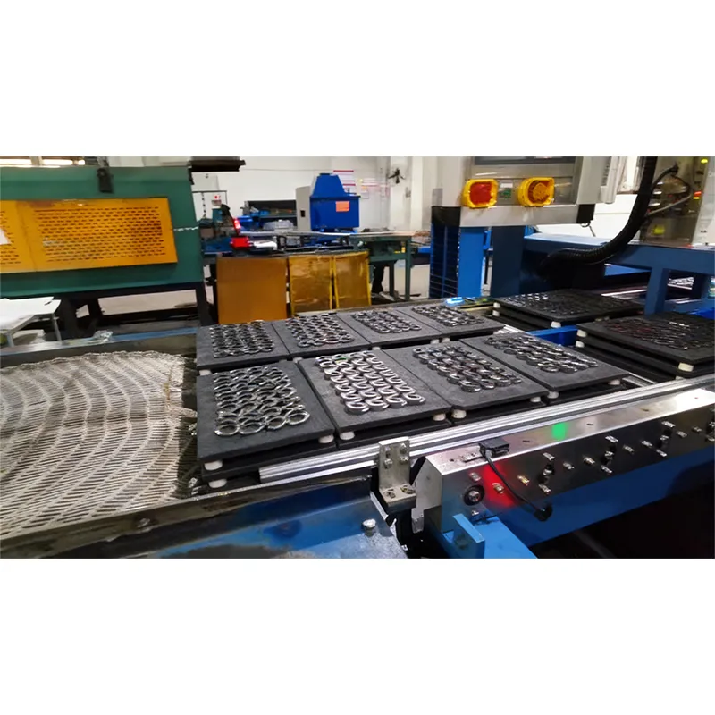 Автоматическая загрузка и разгрузка печи для порошковой металлургии