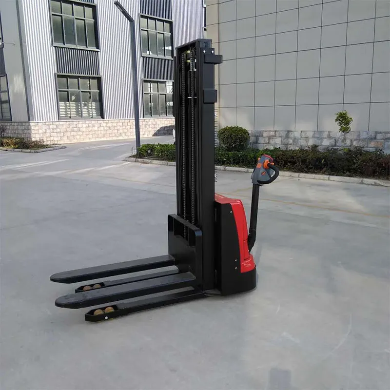 Полностью электрические вилочные погрузчики завоевывают российский рынок: экологичные и эффективные решения, адаптированные к местным потребностям, становятся новым выбором для модернизации логистики