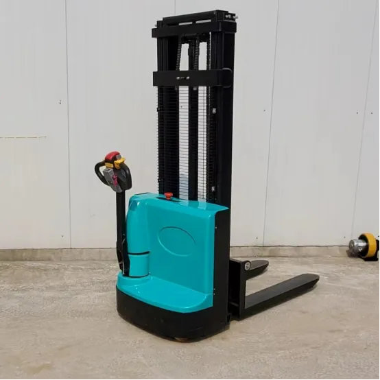 Электрические погрузчики ООО Тайсин Юйхун Производство Гидравлических Машин «отправляются в путь» в Россию❗ Легко справляются даже с суровыми зимними условиями💪