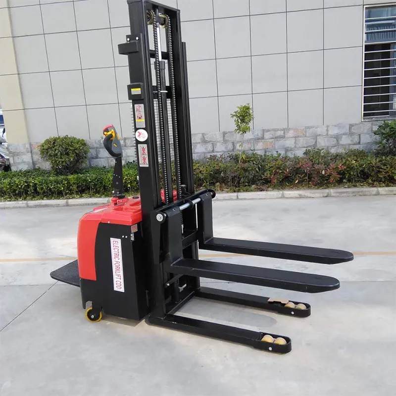 Китайские вилочные погрузчики завоевывают российский рынок, способствуя развитию местной логистики и модернизации промышленности.