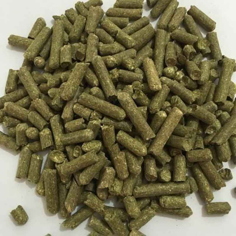 Гранулы из овсяного сена