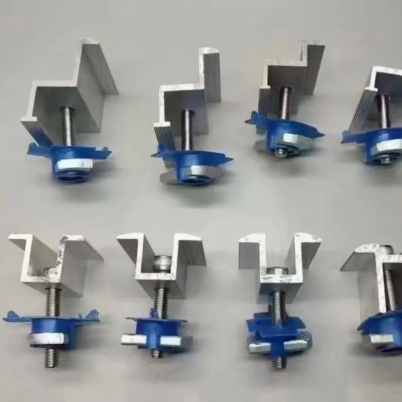 Боковая прижимная планка для фотоэлектрических модулей