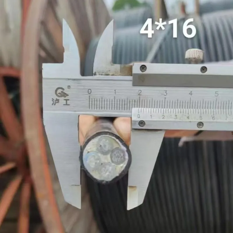 Фотоэлектрический кабель постоянного тока с алюминиевой жилой 4×16 кв.мм