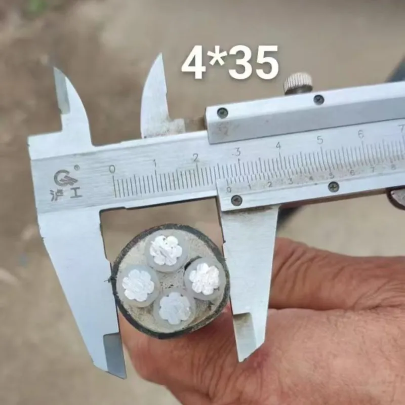 Фотоэлектрический кабель постоянного тока с алюминиевой жилой 4×35 кв.мм