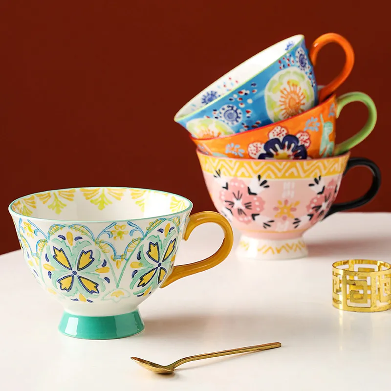 Керамическая компания «Шэнцюнь» из Чаочжоу представляет новую коллекцию кружек с ручной росписью: художественная эстетика в повседневной жизни