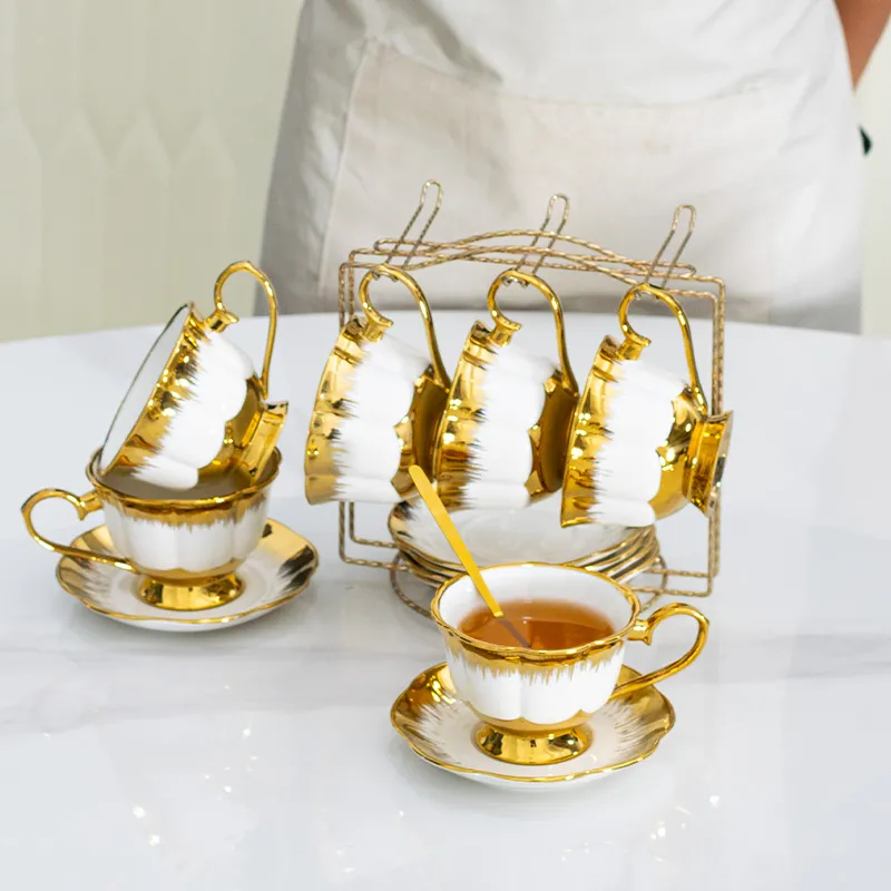 Керамический кофейный сервиз — английский чайный набор для дома в стиле лёгкой роскоши, изящный цветочный чайник с чашками, европейский стиль