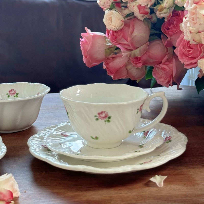 Набор посуды French Muse Rose из керамики: чаша и тарелка с рельефным рисунком, кофейная чашка и блюдце, керамические тарелки, десертные тарелки, оптовая продажа.