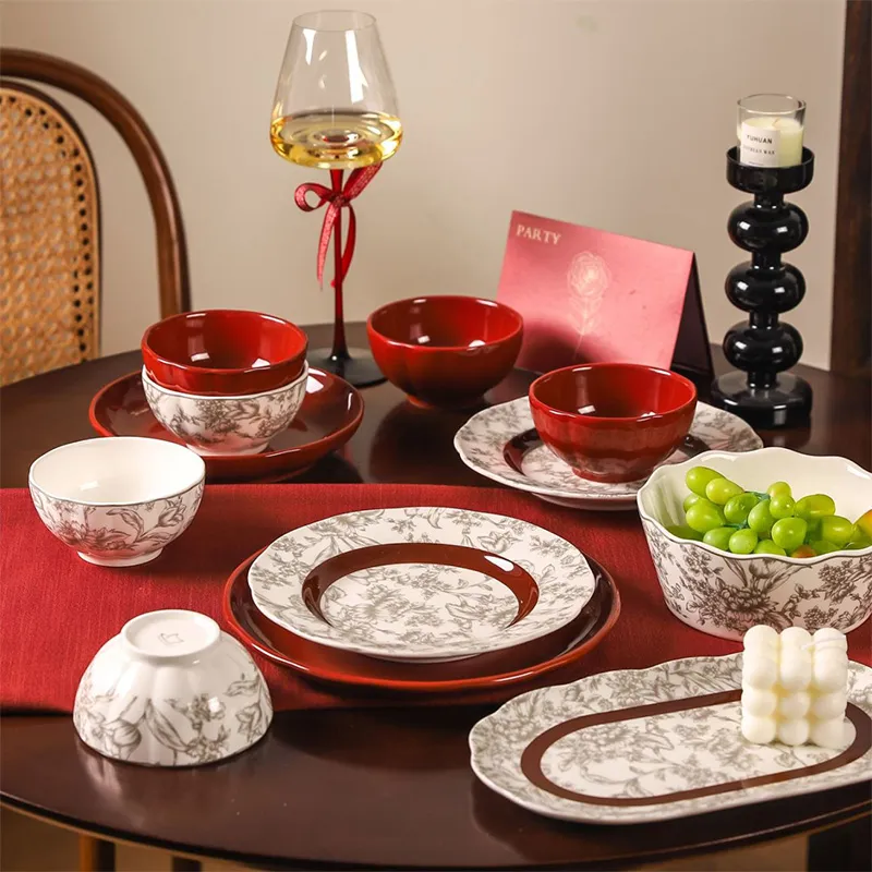 Набор посуды — подарочная коробка с изысканной и практичной посудой для помолвки, свадьбы или в подарок новобрачным