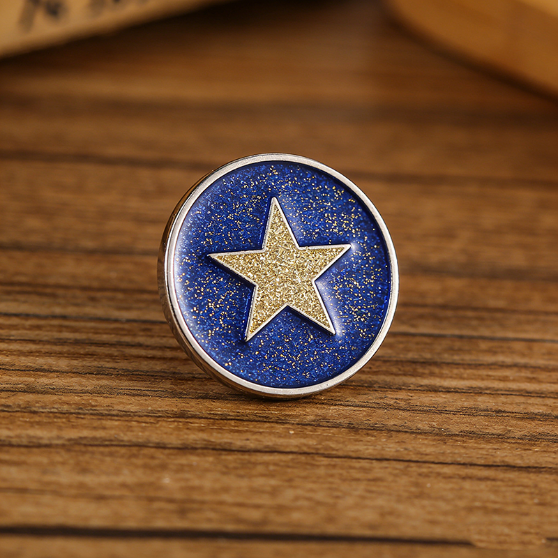 Изготовление металлических значков и памятных монет с технологией блесток