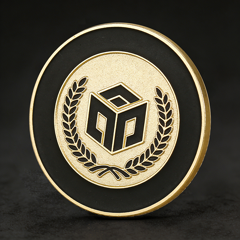Изготовление металлических значков и памятных монет на заказ с технологией матового лака