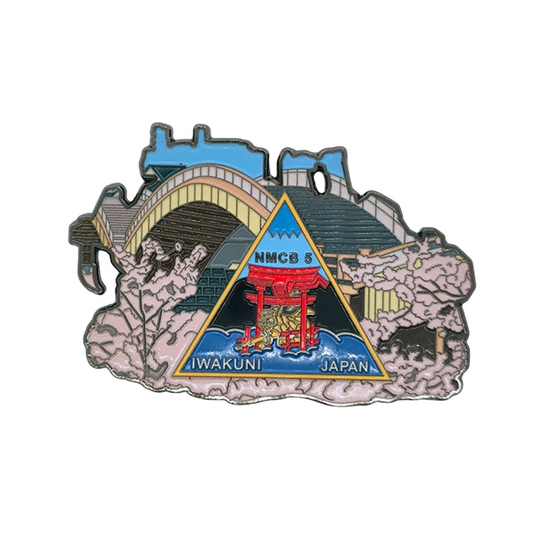 Применение металлических значков