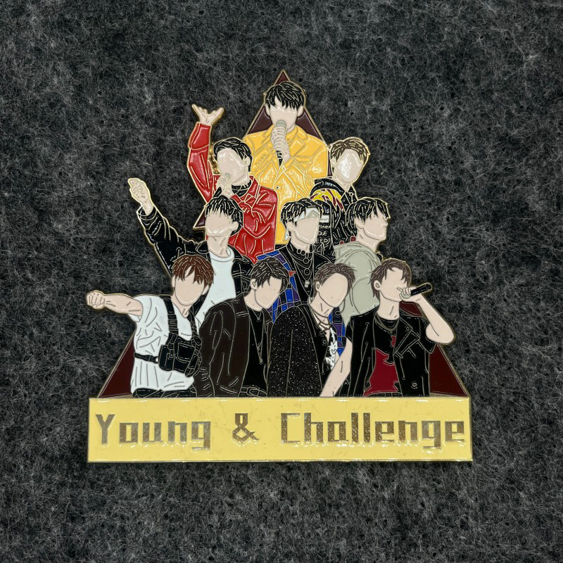 Изготовление значков с символикой знаменитостей на заказ