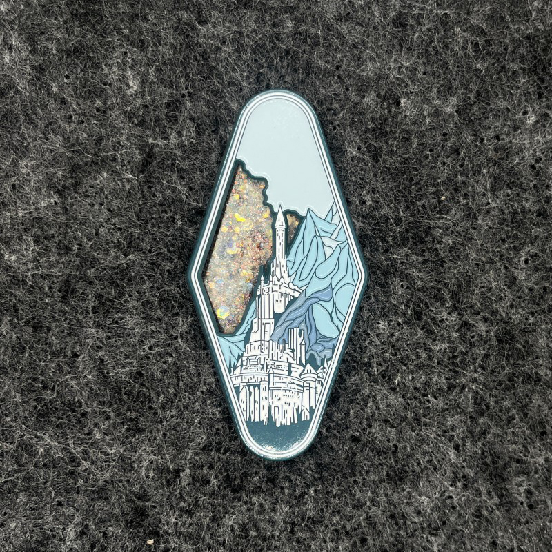 Изготовление значков с технологией «Жидкостный акрил с блёстками»