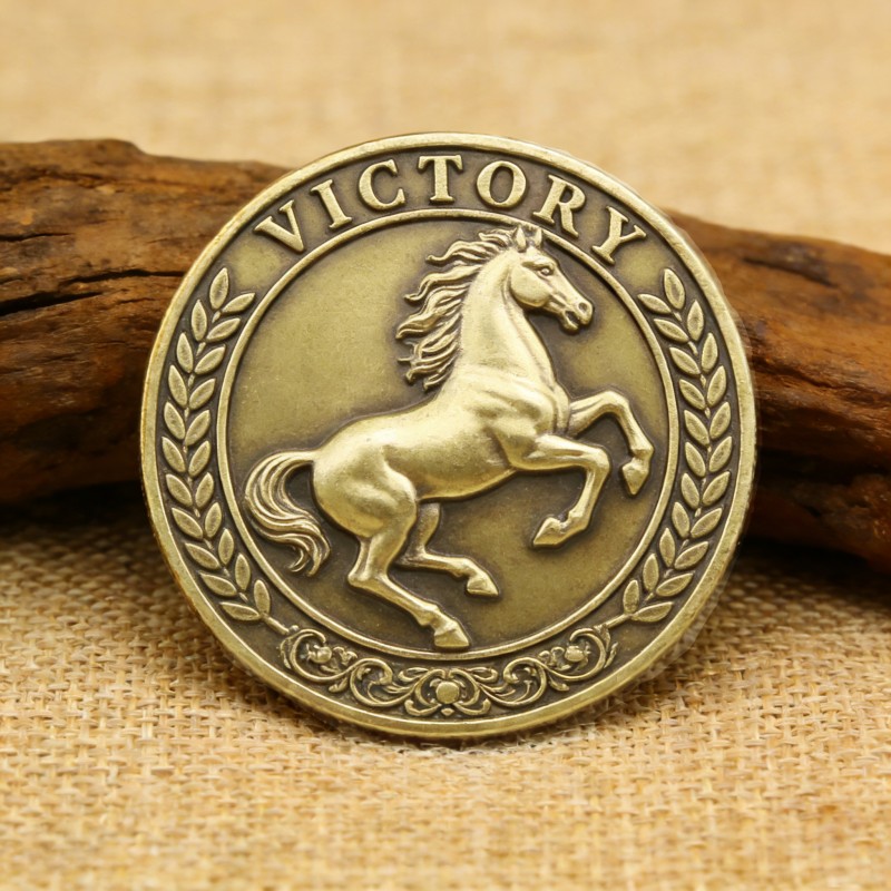 Изготовление металлических значков и памятных монет с технологией античной патины