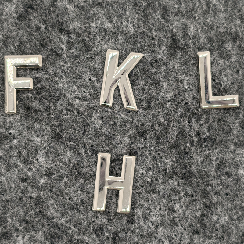 Значков с буквами