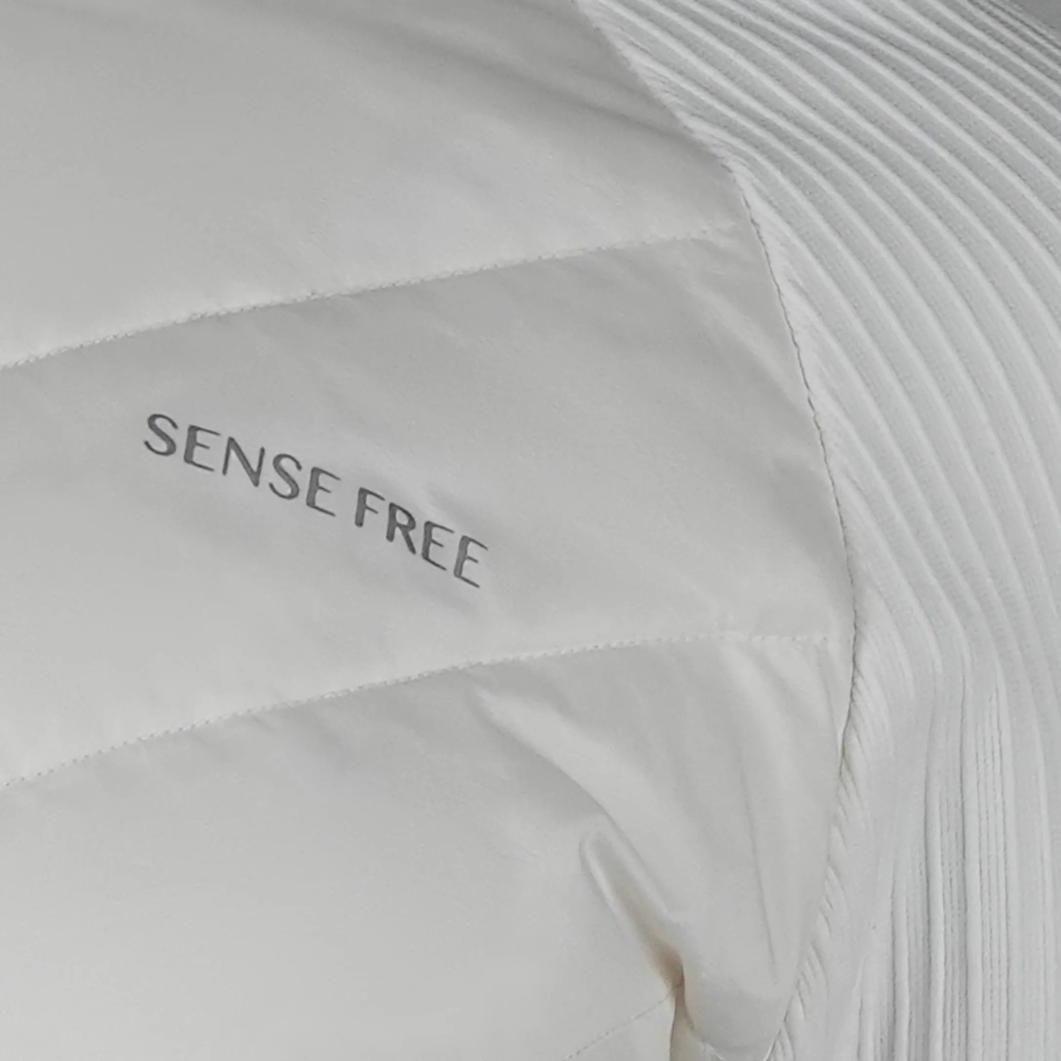 ЖЕНСКИЙ СРЕДНИЙ СЛОЙ ДЛЯ ЛЫЖНОГО СПОРТА