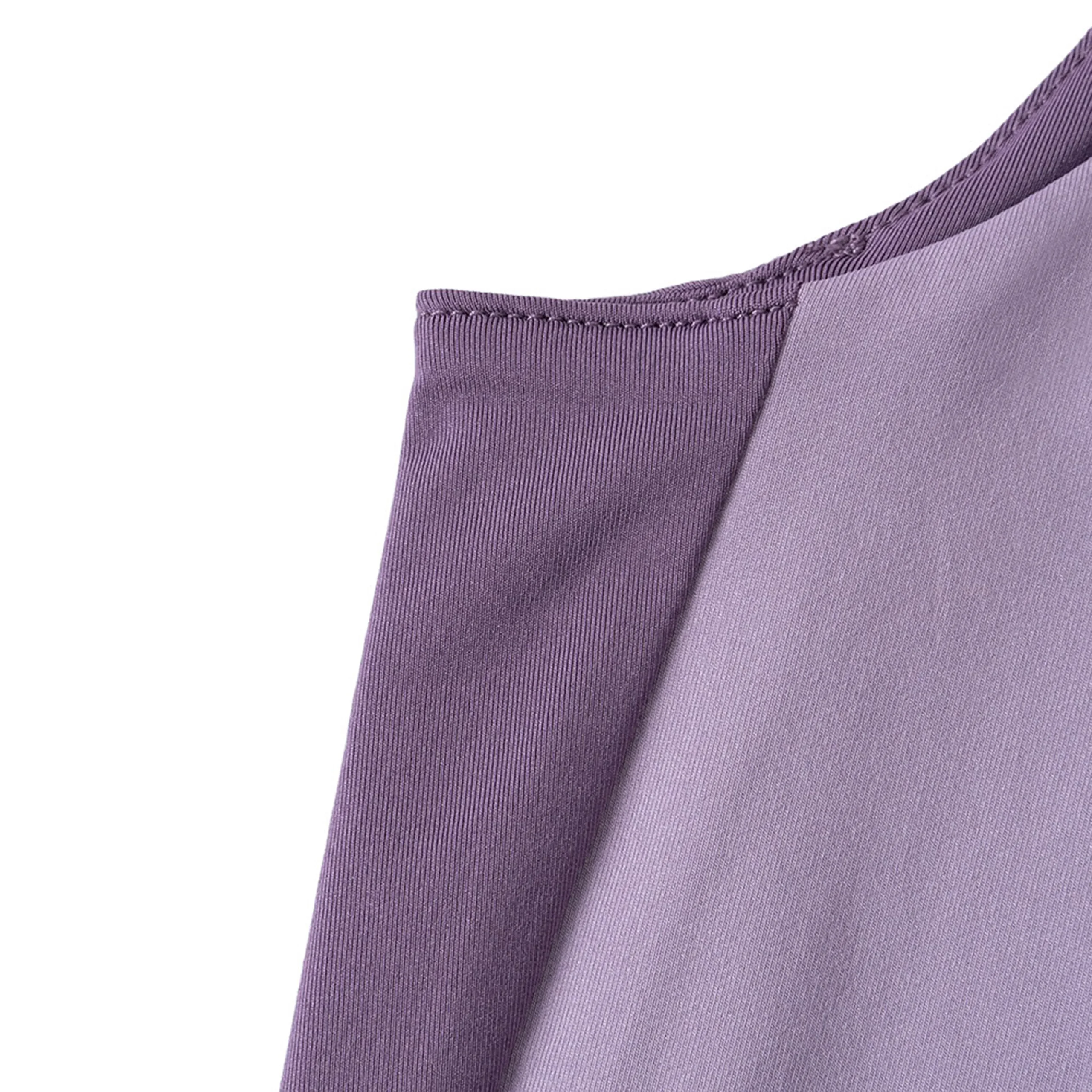 Женский спортивный бюстгальтер с контрастными вставками