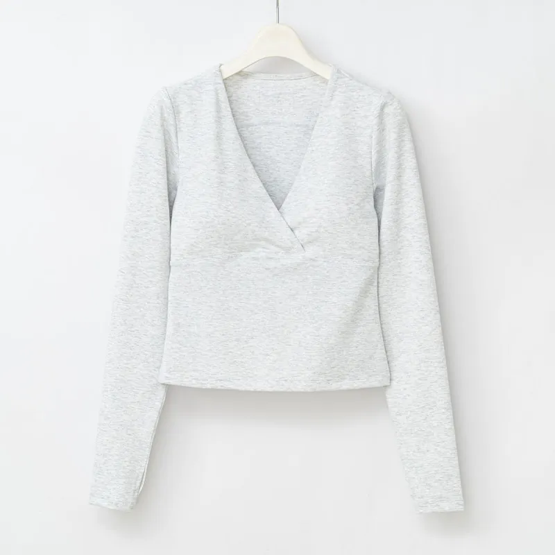 Женская кофта с V-образным вырезом и длинным рукавом