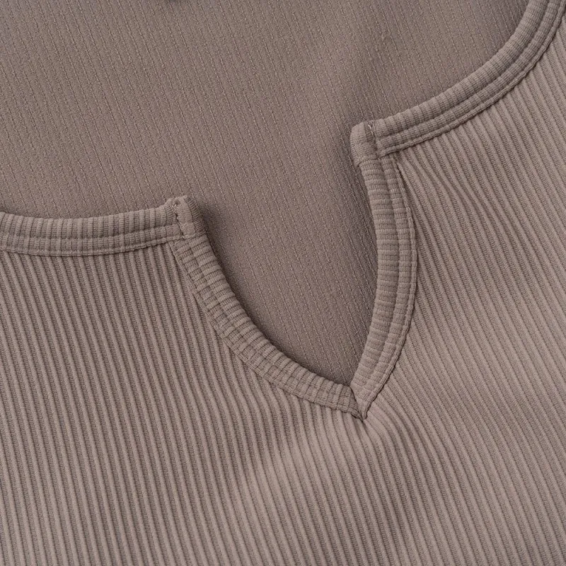 Женская спортивная бесшовная майка