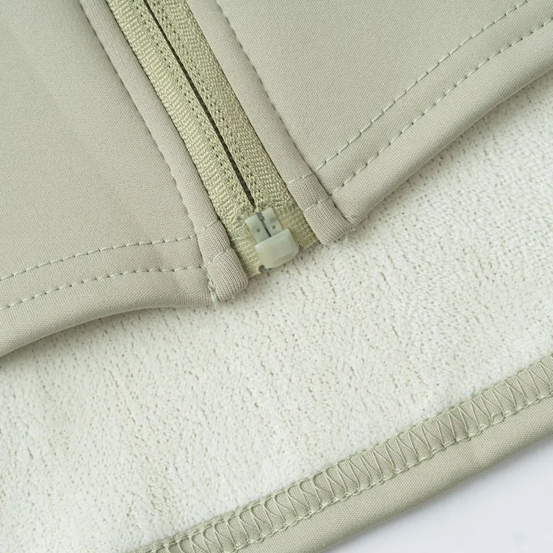 Женская спортивная кофта на молнии