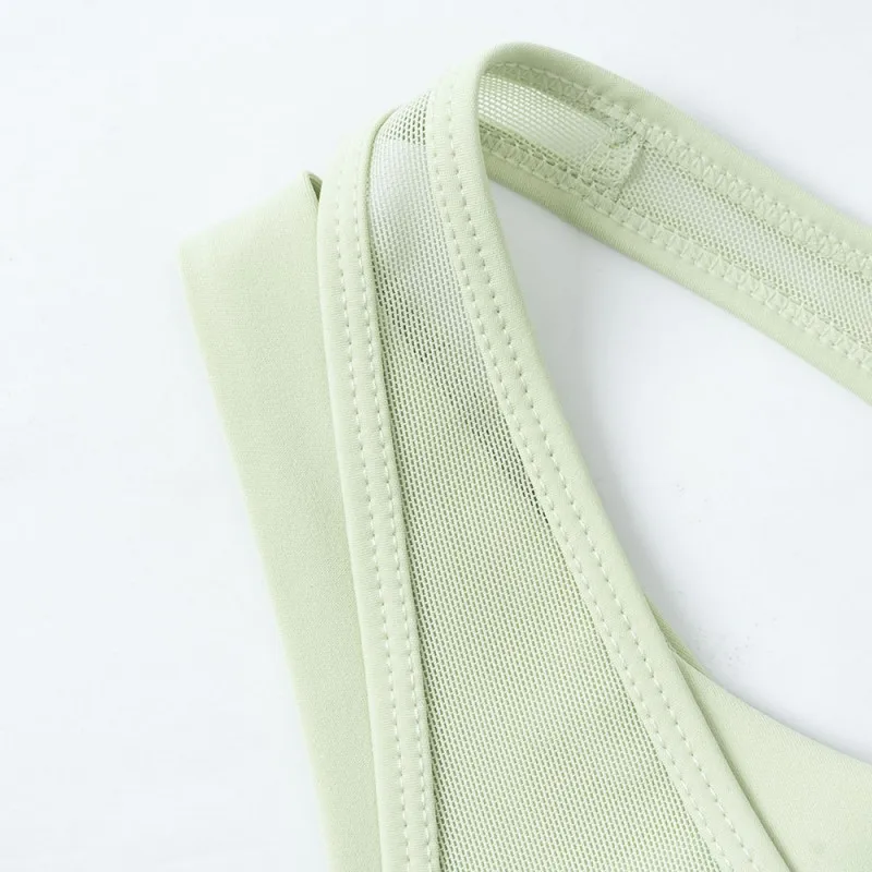 Женская спортивная майка