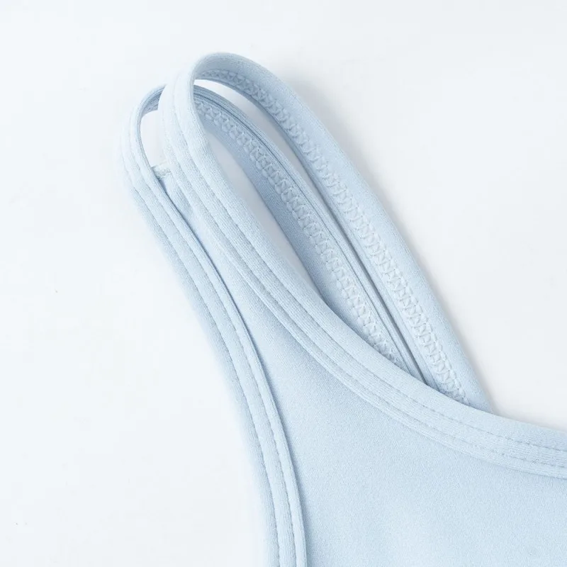 Женская спортивная майка