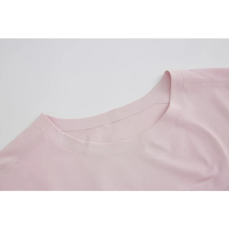 Женская спортивная футболка для повседневной носки