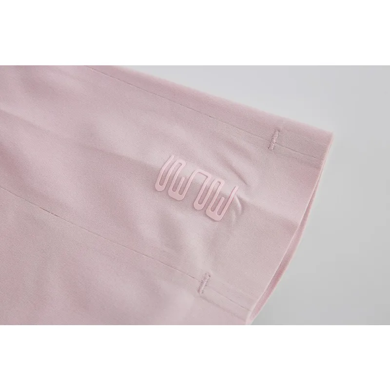 Женская спортивная футболка для повседневной носки