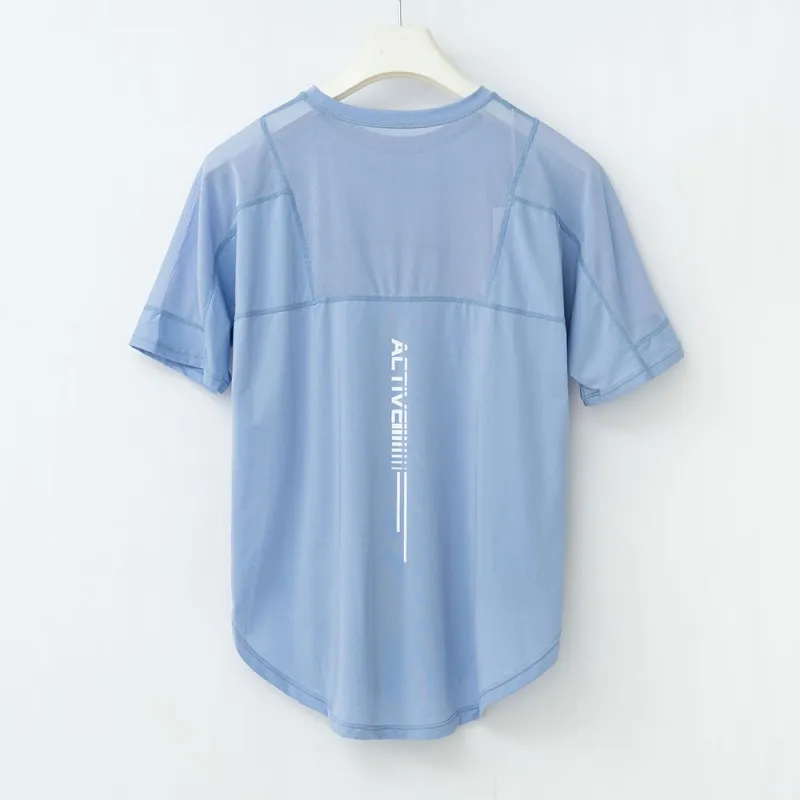 Женская спортивная футболка с коротким рукавом